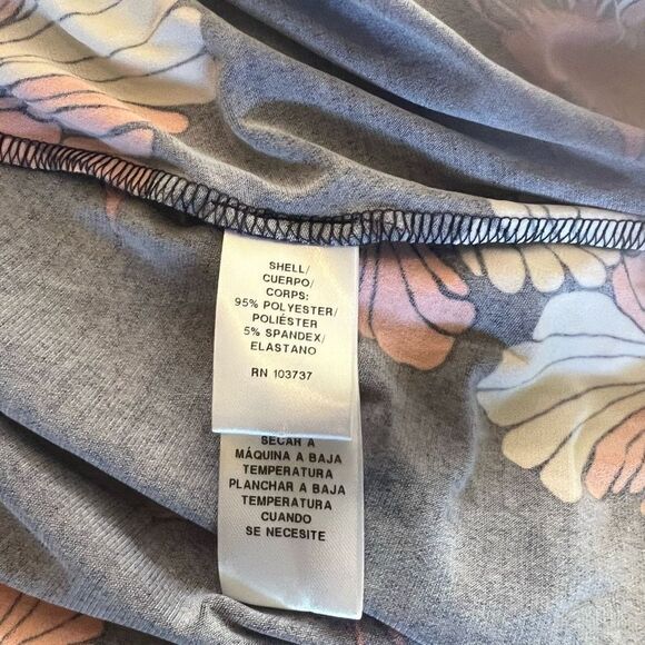 Stitch Fix I Donna
Morgan Laddie Faux
Wrap Dress, size 14 W - Picture 7 of 7